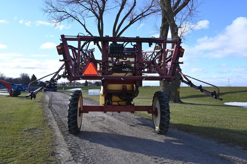 Hardi NP1100 pull-type sprayer