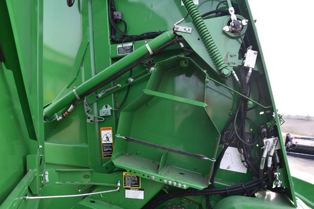 2018 John Deere 450M round baler