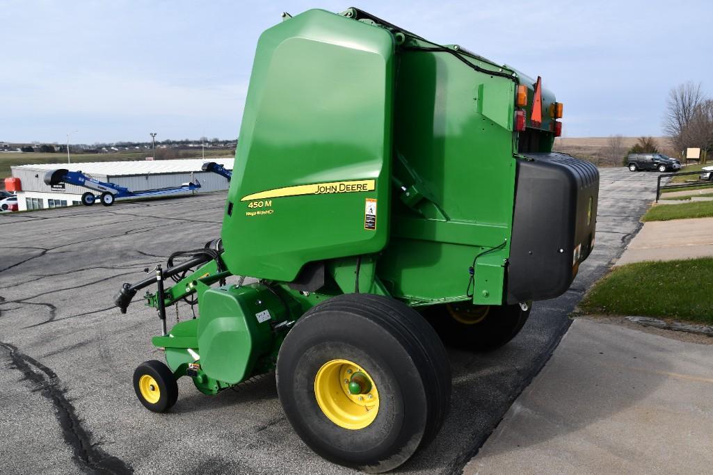 2018 John Deere 450M round baler