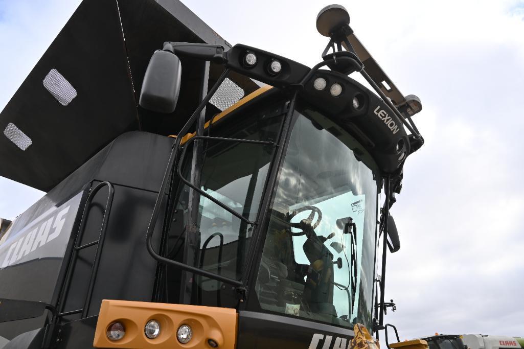 2011 Lexion 740TT 4wd combine