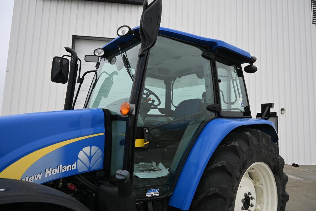 2012 New Holland T5060 MFWD tractor