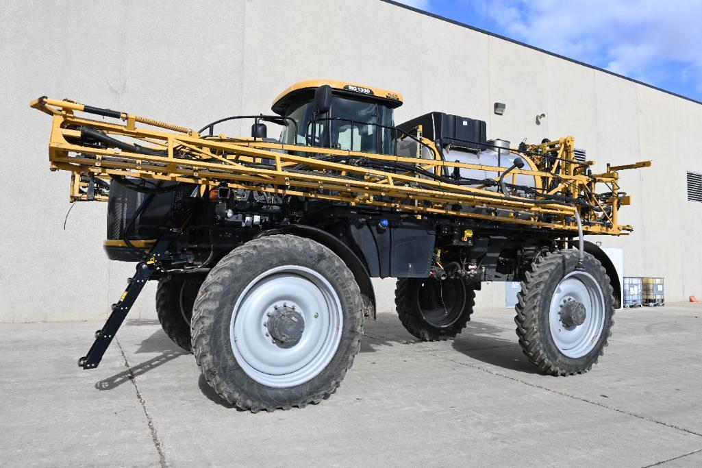 2013 Ag-Chem RoGator 1300 self-propelled sprayer