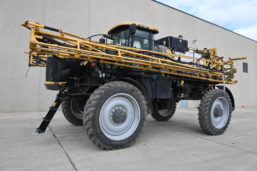 2013 Ag-Chem RoGator 1300 self-propelled sprayer