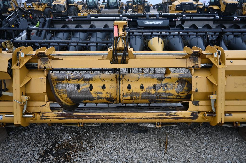 2011 Lexion F1050 35' grain platform