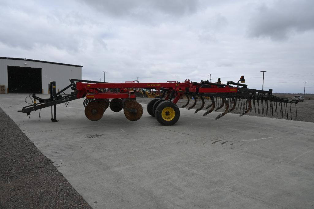 2019 Sunflower 4610 9-shank disc ripper