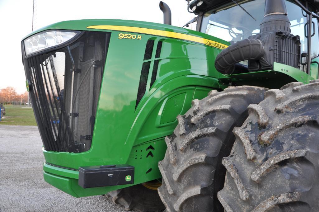 2019 John Deere 9520R 4WD tractor