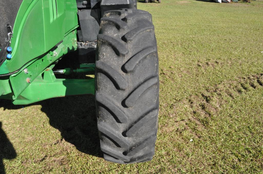 2015 John Deere 6155R MFWD tractor