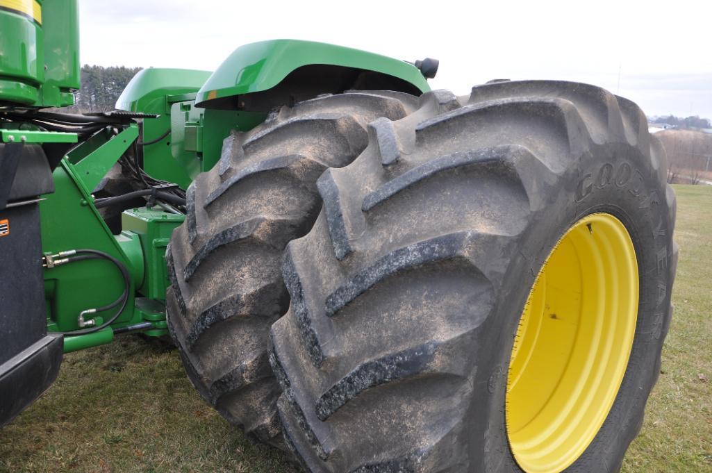 2007 John Deere 9520 4WD tractor