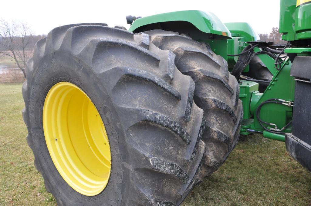 2007 John Deere 9520 4WD tractor