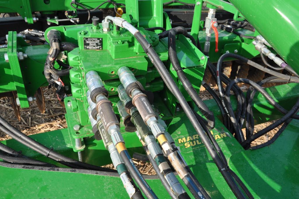 2019 John Deere 2660VT 33' vertical tillage tool