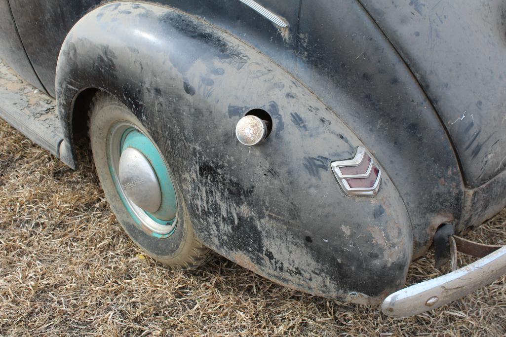 1940 Ford Deluxe