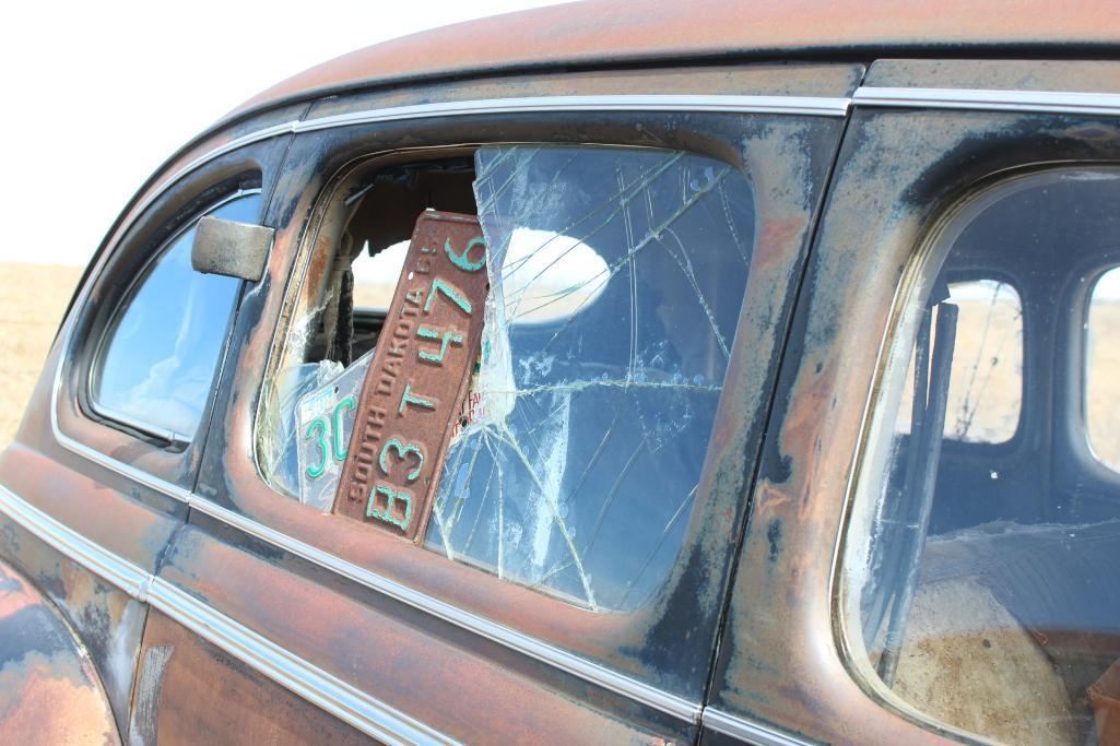 1946 Ford Super Deluxe