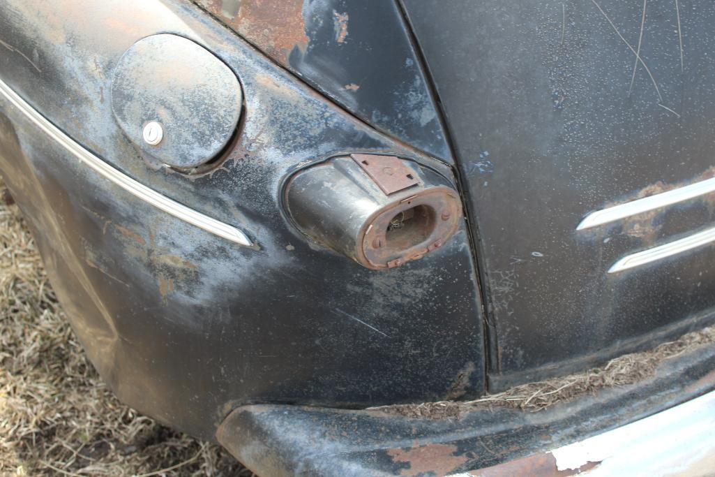 1946 Ford Super Deluxe