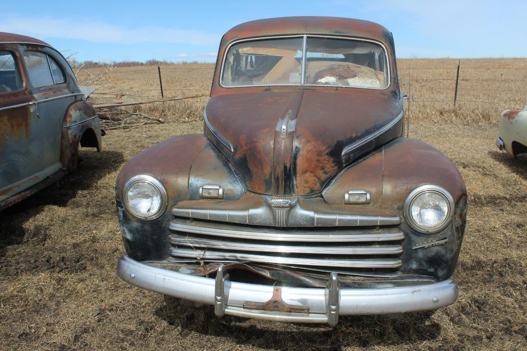 1946 Ford Super Deluxe