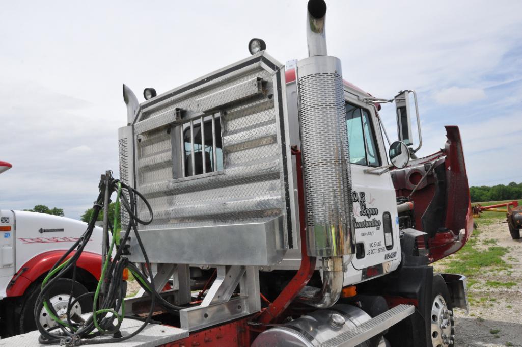 1998 Mack CH613 day cab semi