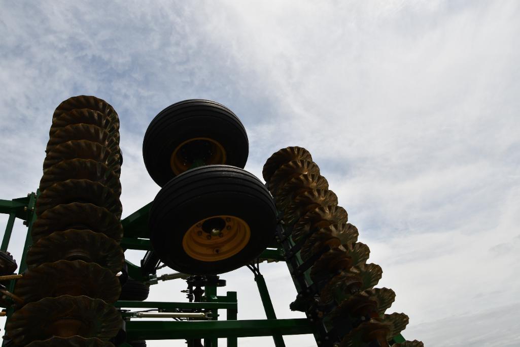 2018 Great Plains 3000TM Turbo Max 30' vertical tillage tool