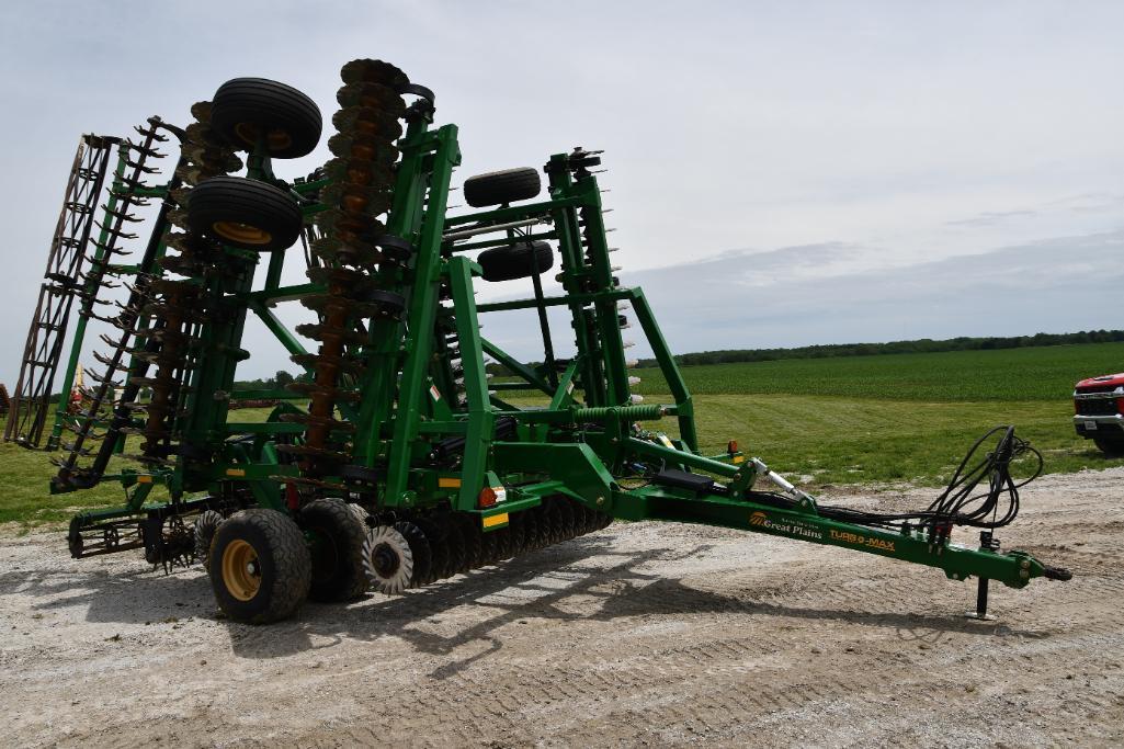 2018 Great Plains 3000TM Turbo Max 30' vertical tillage tool