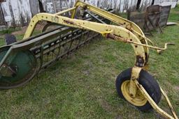 John Deere 640 4-bar hay rake