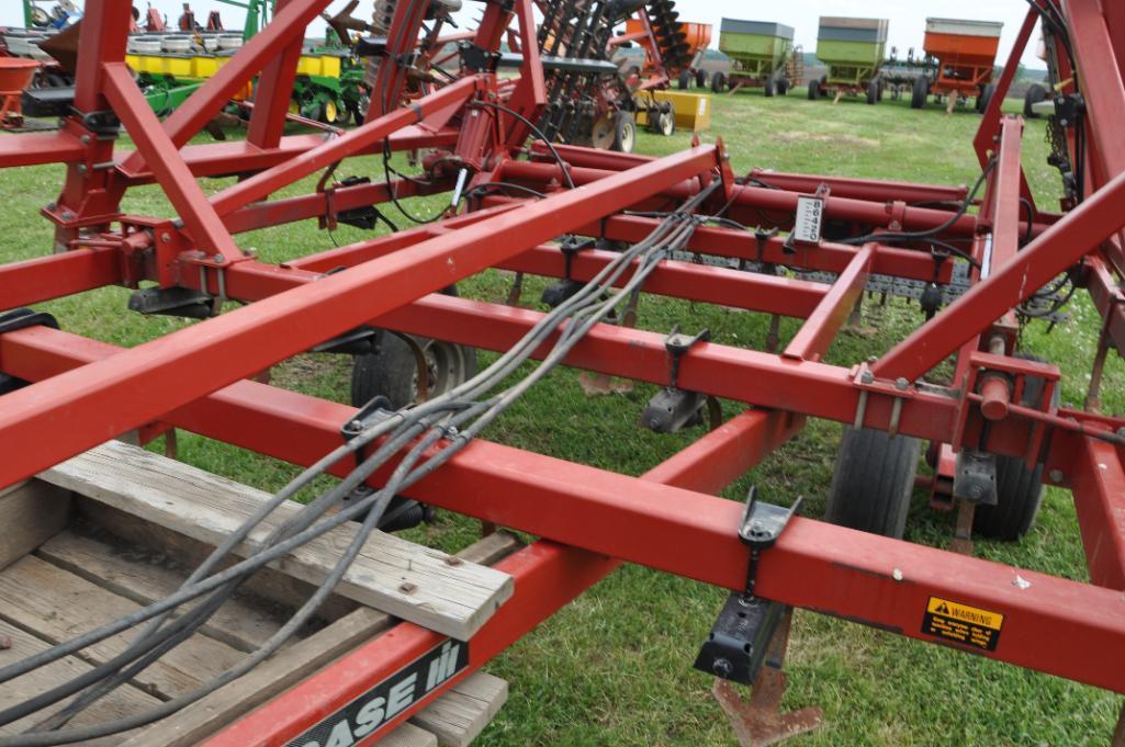 Case-IH 4300 29' field cultivator