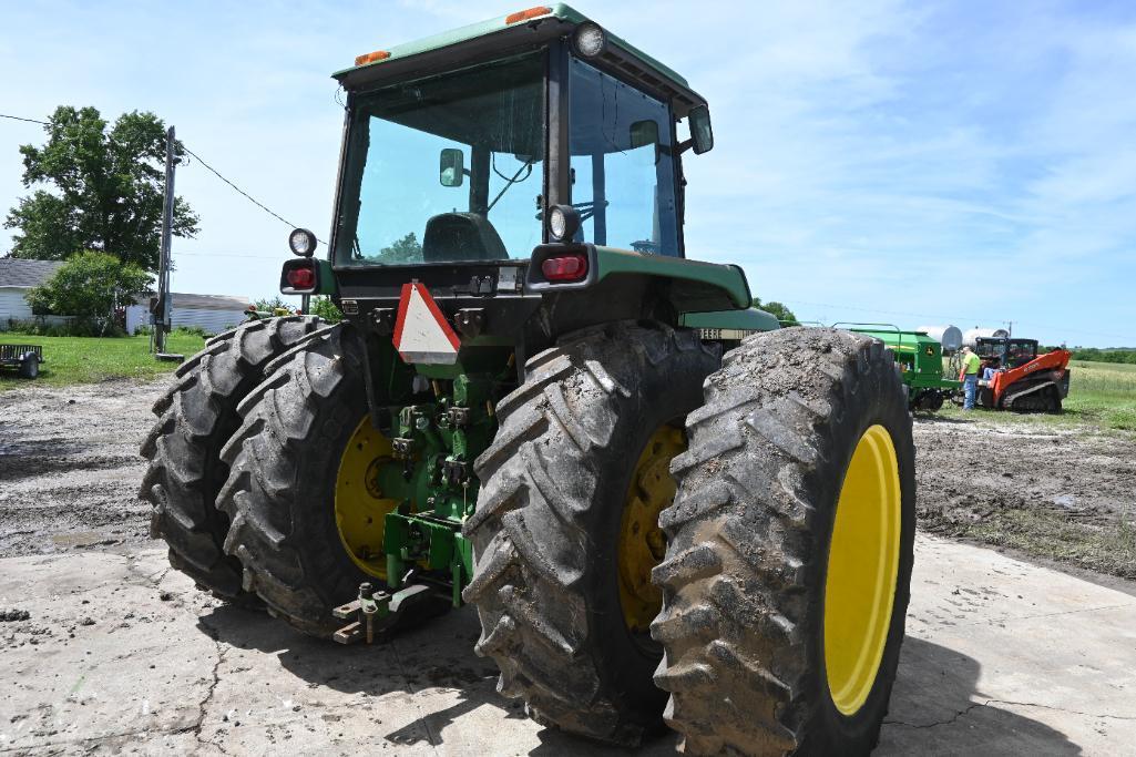 1981 John Deere 4440 2wd tractor