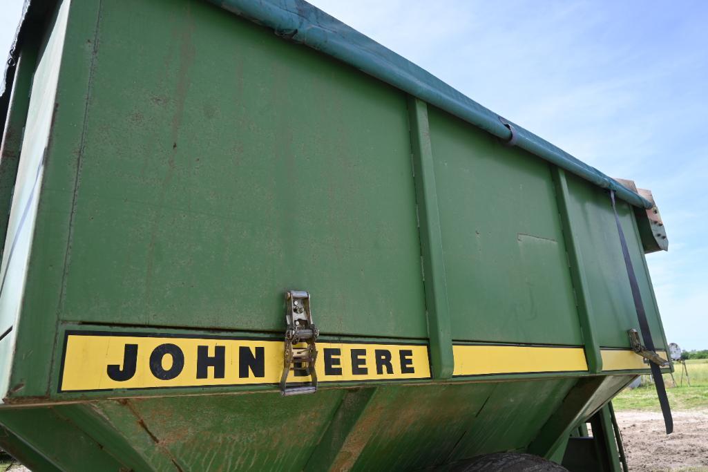 John Deere 400 grain cart