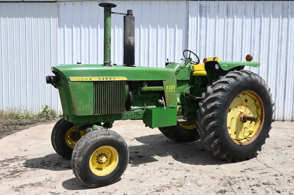 1972 John Deere 4320 2wd tractor