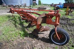 Allis Chalmers 5-bottom plow