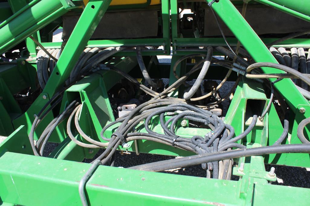 2009 John Deere 1990 CCS 30' air seeder