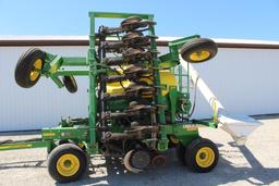 2009 John Deere 1990 CCS 30' air seeder