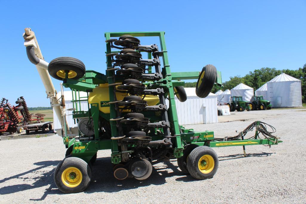 2009 John Deere 1990 CCS 30' air seeder