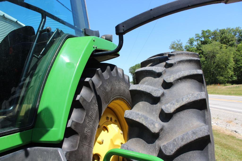 1997 John Deere 8200 2wd tractor