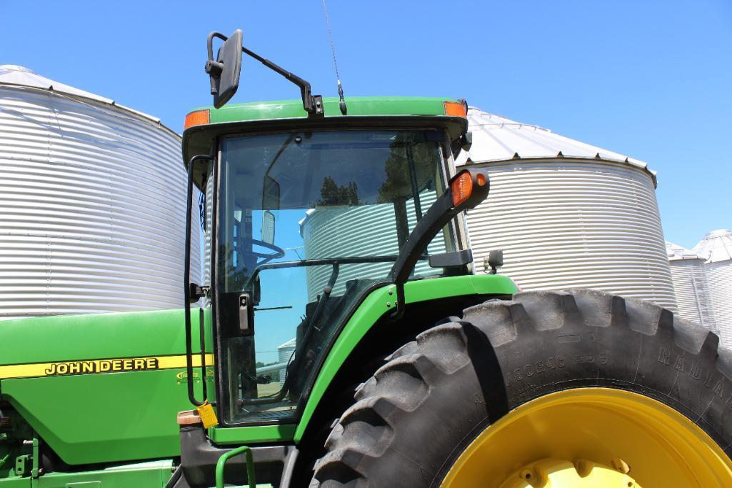 1997 John Deere 8200 2wd tractor