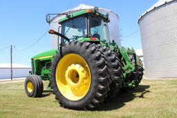 1997 John Deere 8200 2wd tractor