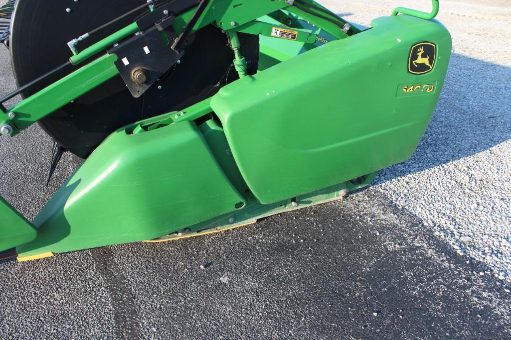 2013 John Deere 640FD 40' flex draper head