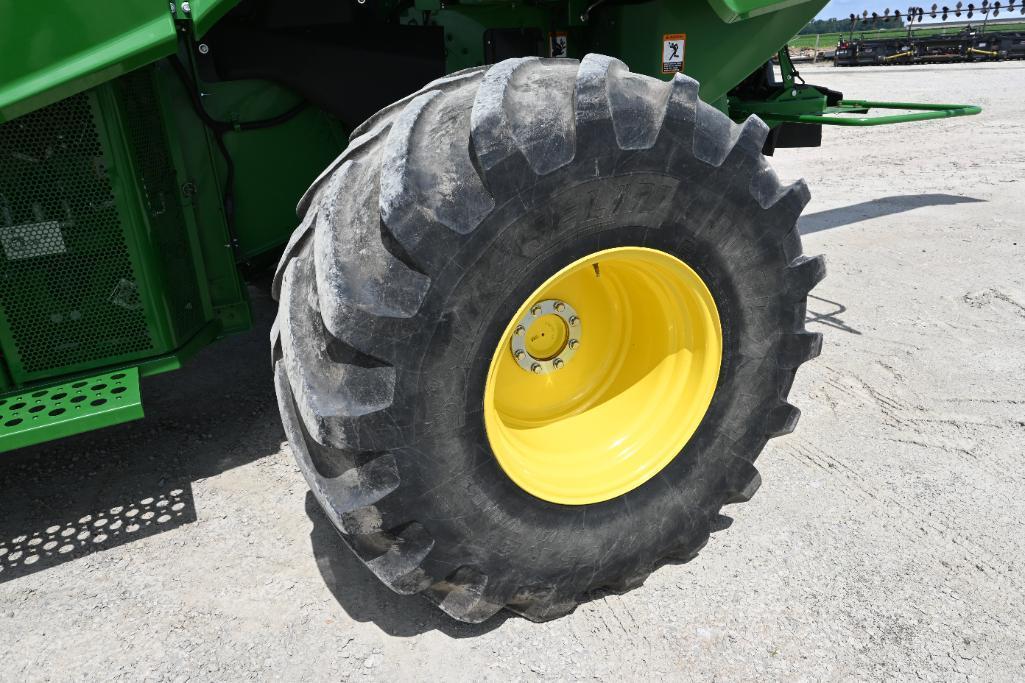 2018 John Deere S770 2wd combine