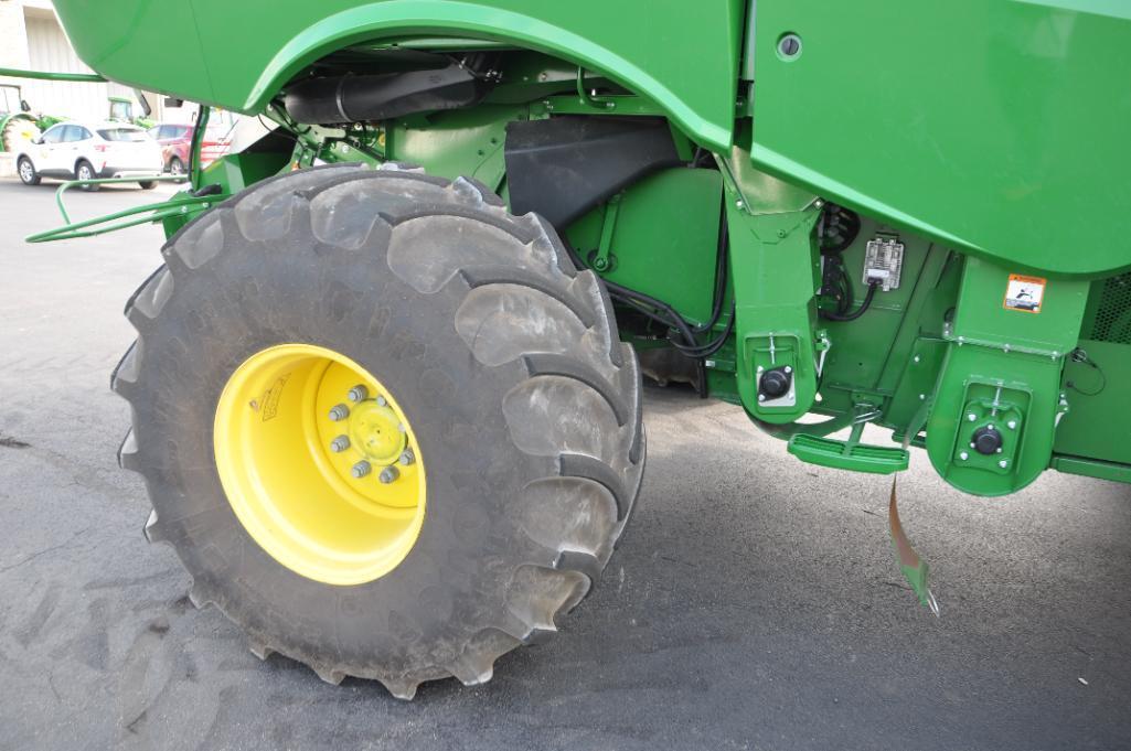 2021 John Deere S780 4wd combine