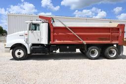 2000 International 9100 dump truck