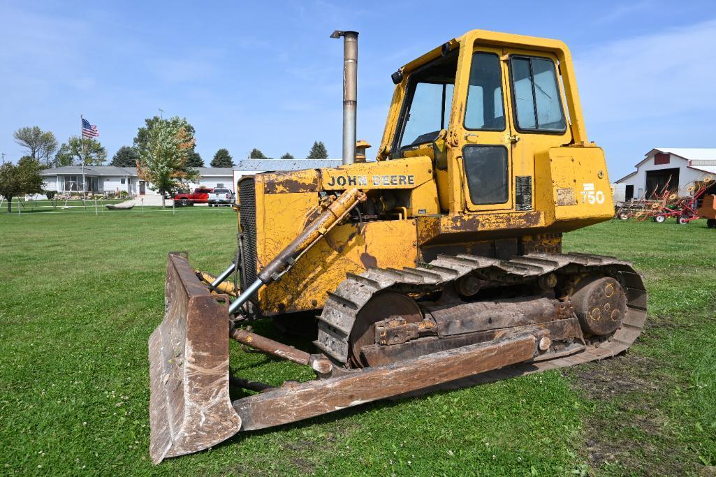 1984 John Deere 750 dozer