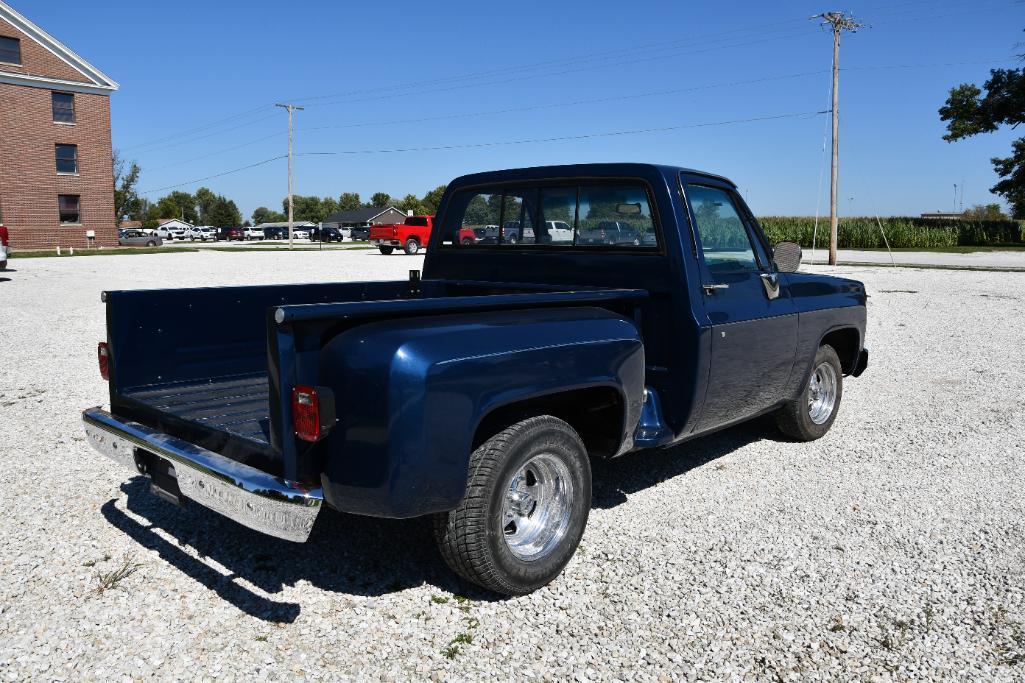 1974 Chevrolet C-10 step side pickup