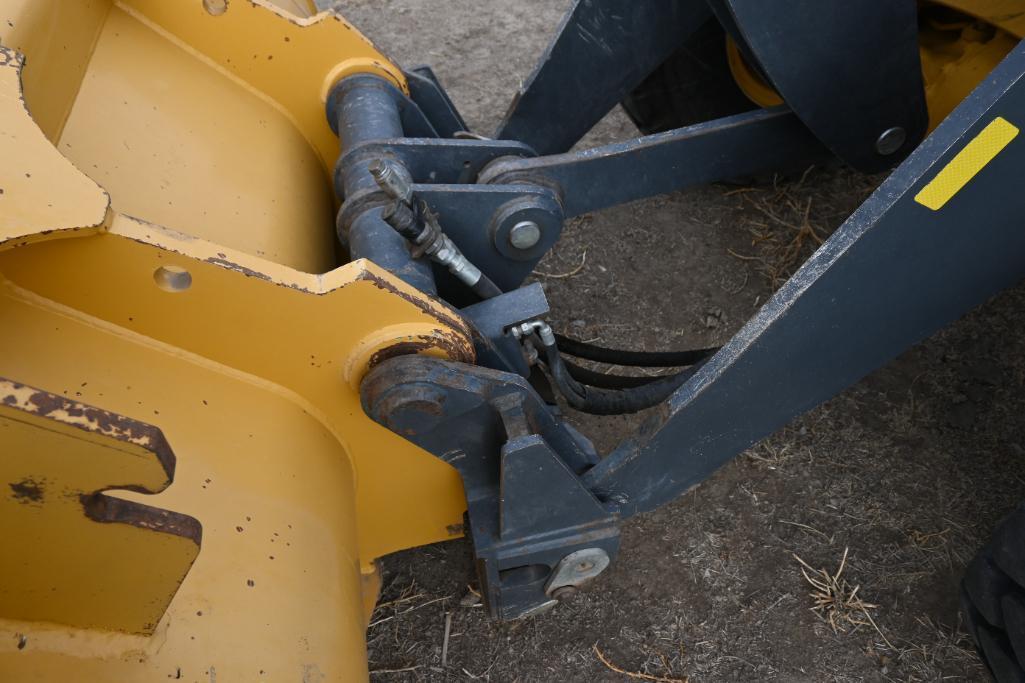 2011 John Deere 444K wheel loader