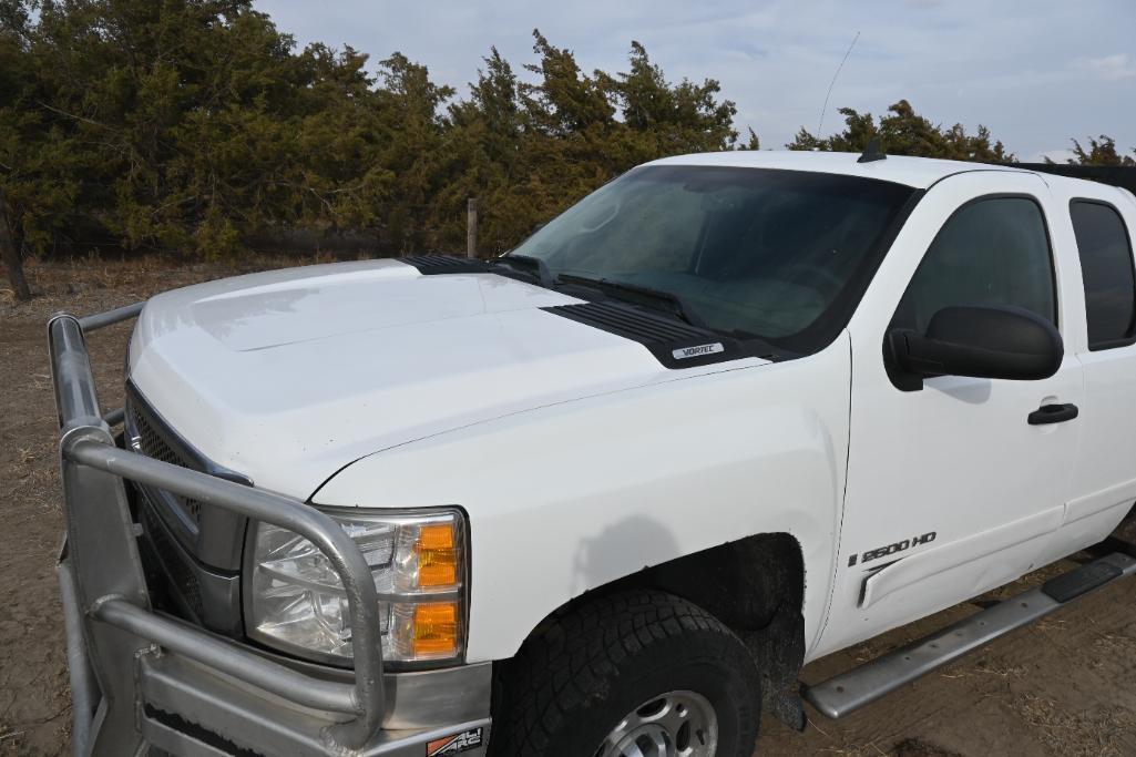 2008 Chevy 2500HD 4wd pickup