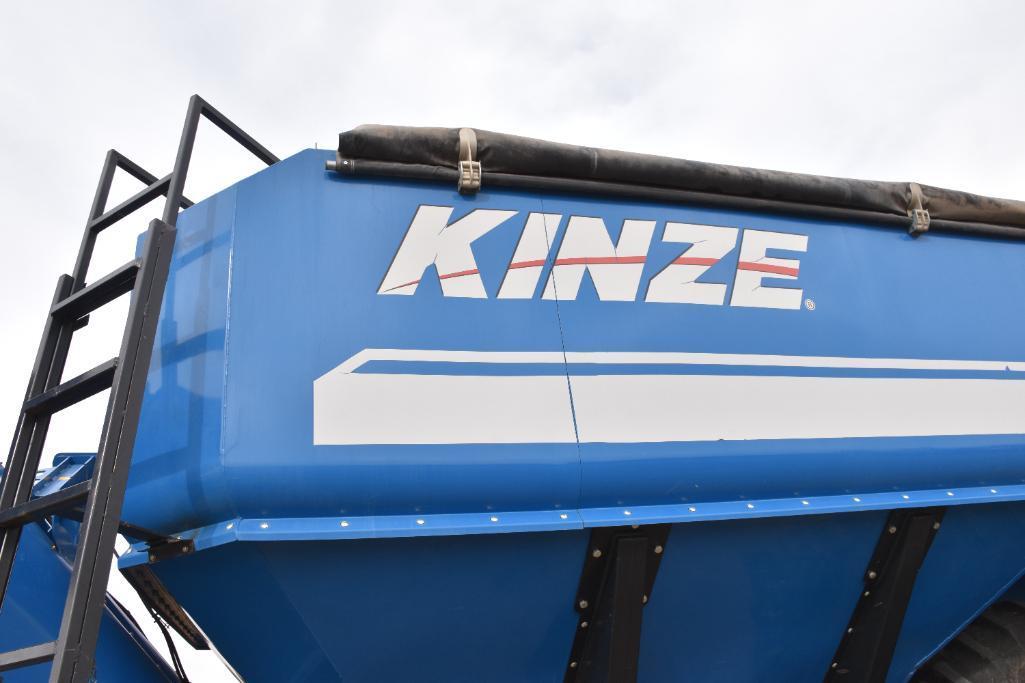 2013 Kinze 1300 grain cart