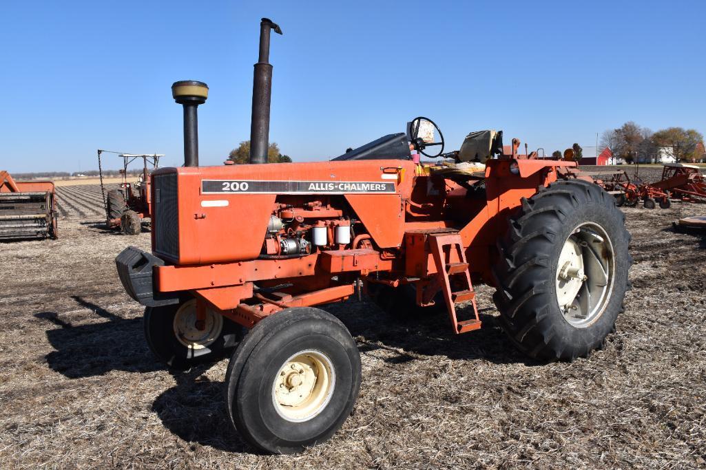 Allis Chalmers 200 2wd tractor