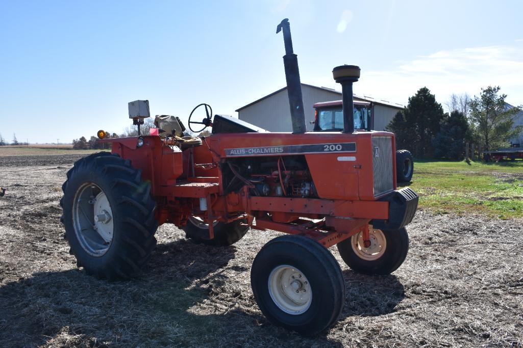 Allis Chalmers 200 2wd tractor