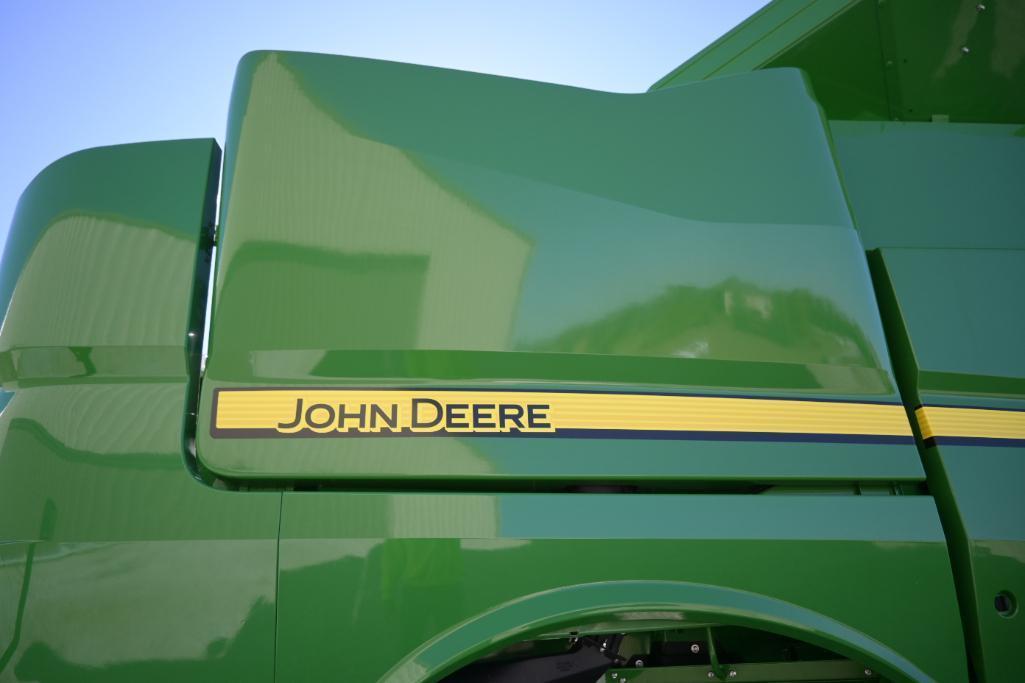 2020 John Deere S770 2wd combine