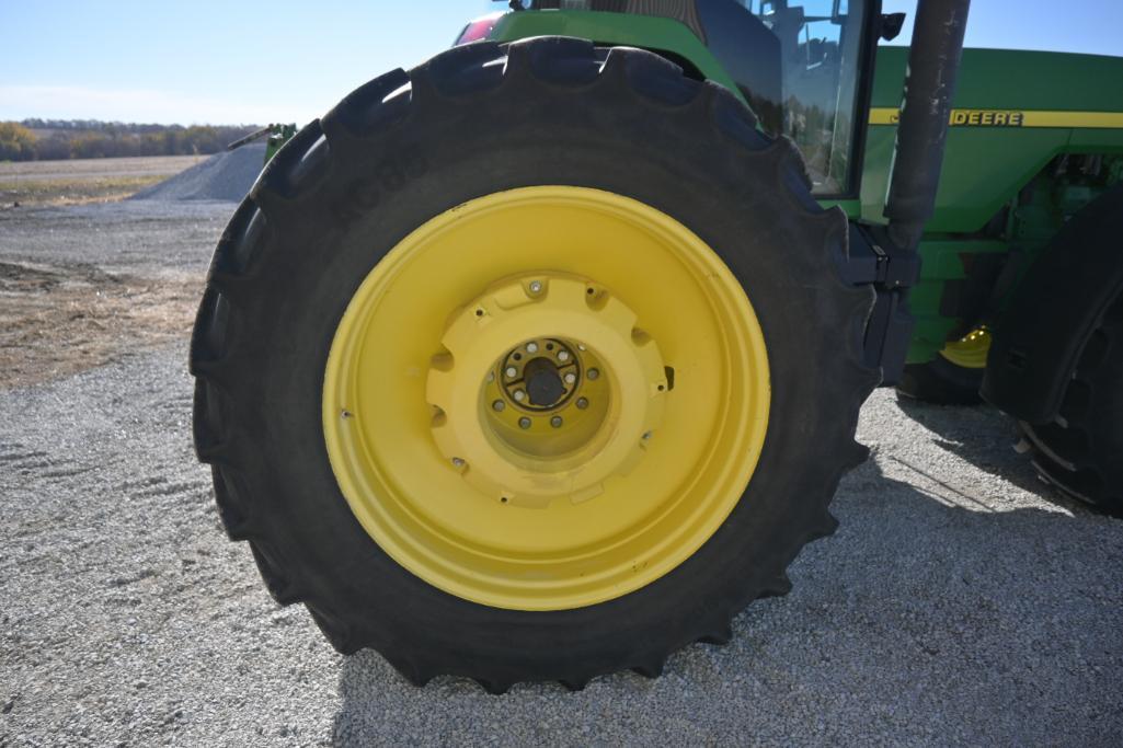 1998 John Deere 8400 MFWD tractor