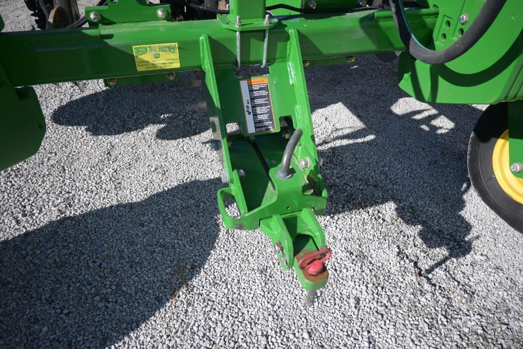 2013 John Deere 2510H 15 knife NH3 applicator