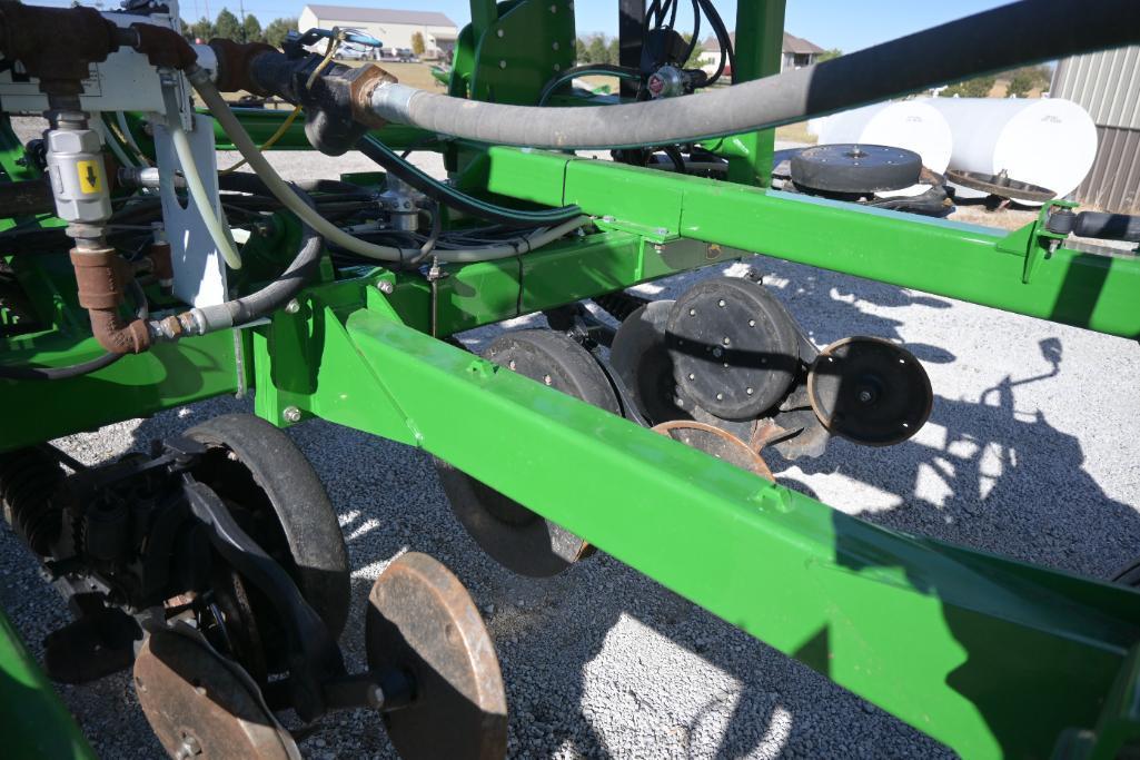 2013 John Deere 2510H 15 knife NH3 applicator