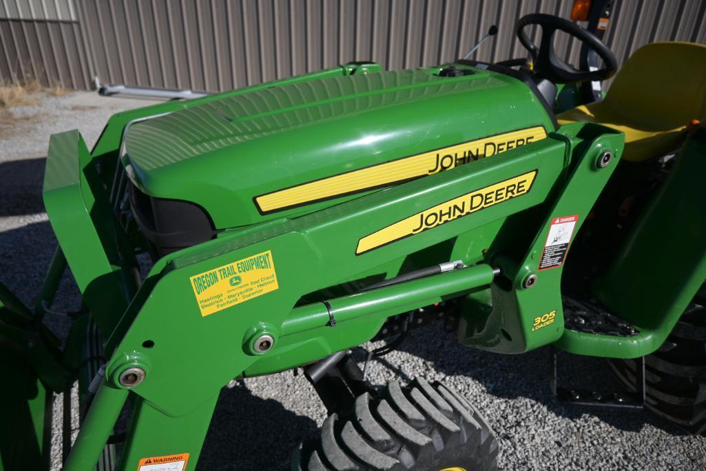 2011 John Deere 3038E MFWD tractor