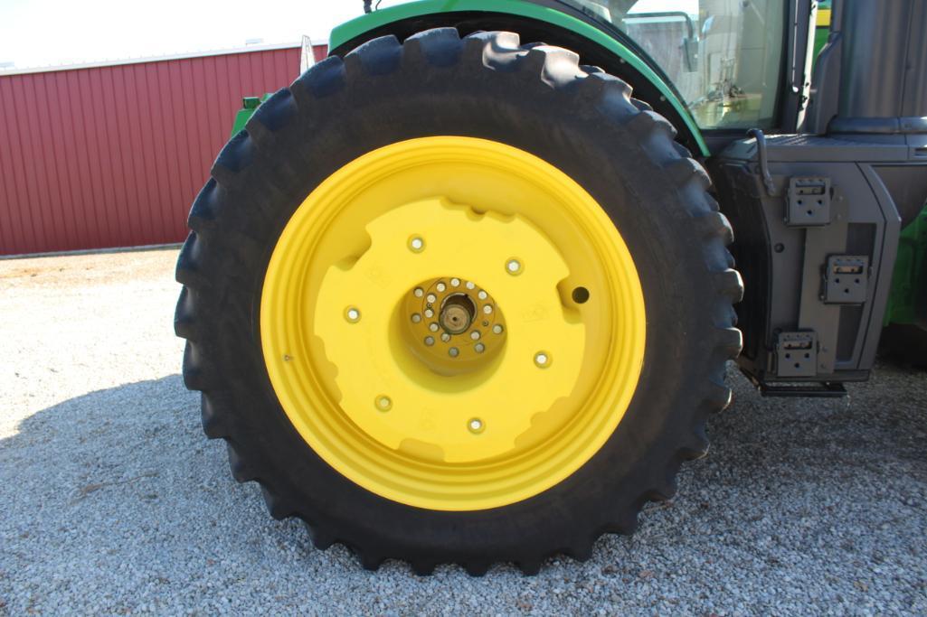 2017 John Deere 8370R MFWD tractor